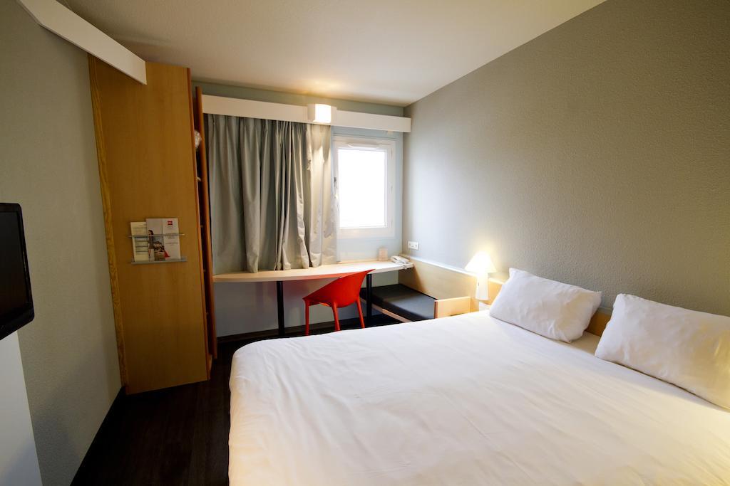 Hotel Ibis Bayonne Centre Exterior foto